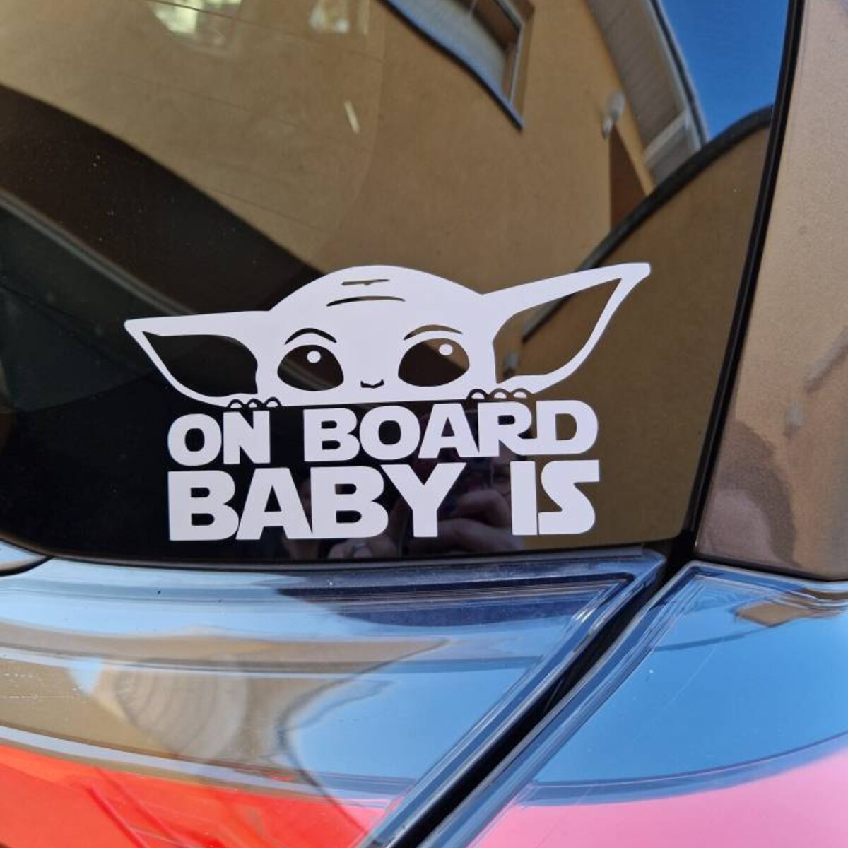 Cute Baby Yoda on Board Car Bu - Baby Yoda Nursery Decor reseña y precio